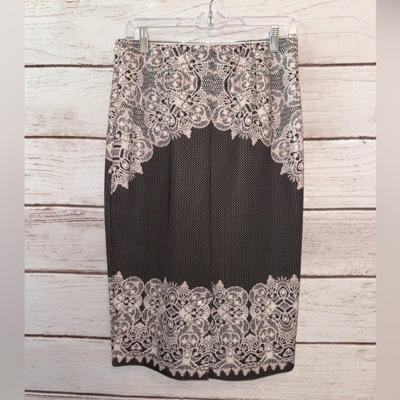 Women's Lace Look Pencil Skirt by ECI New York Size Medium Office Church Formal - Picture 2 of 9